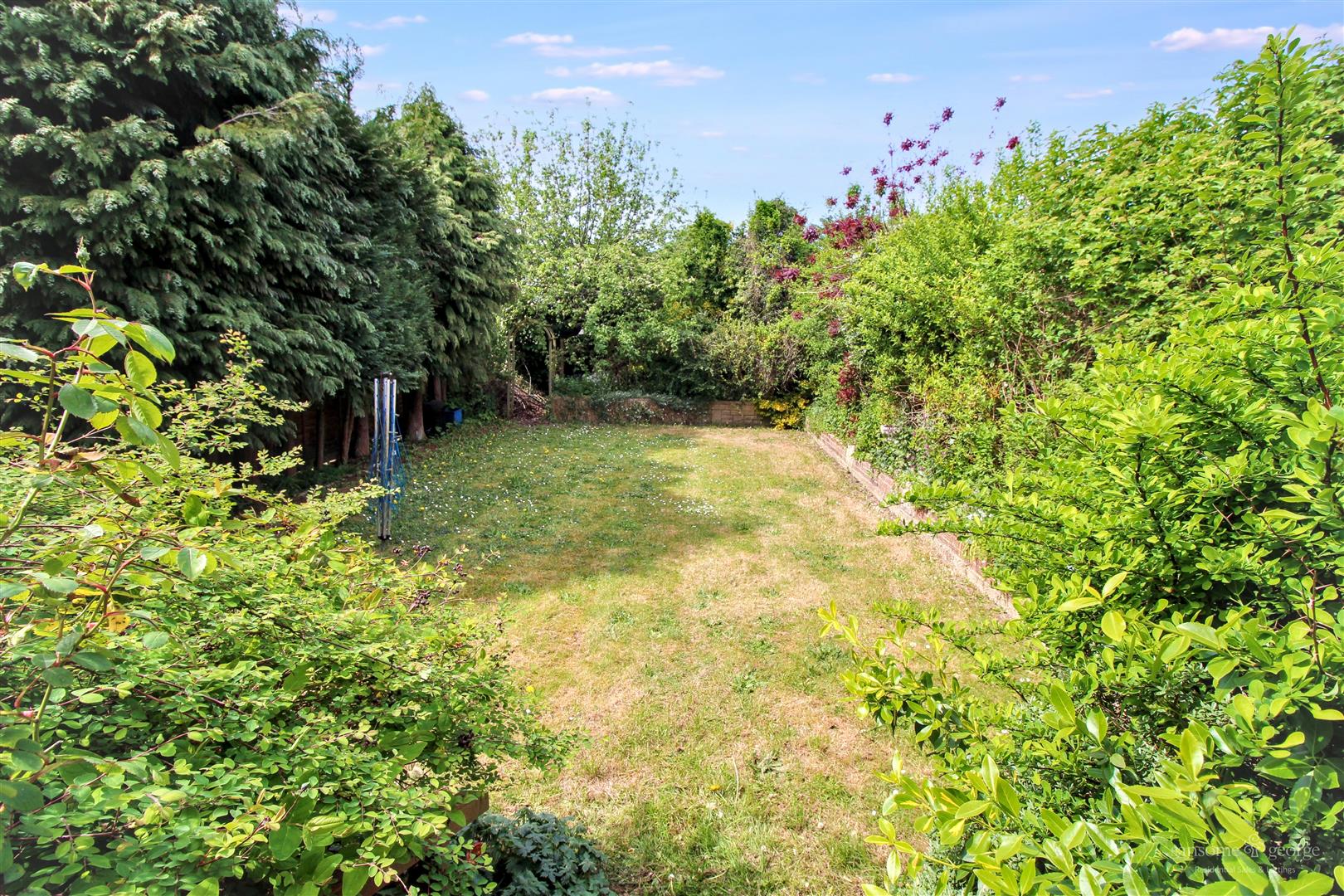 Elmstone Drive, Tilehurst, Reading